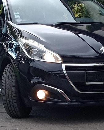 Peugeot 208 cena 24900 przebieg: 139000, rok produkcji 2015 z Limanowa małe 277